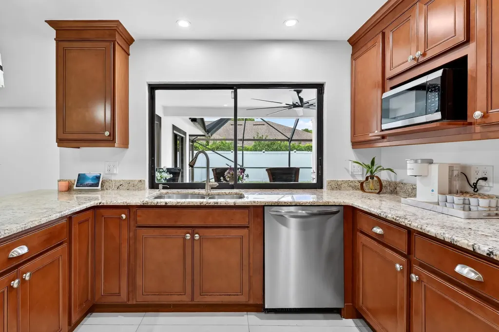 4831 Dorchester Mews Haverhill FL 33415