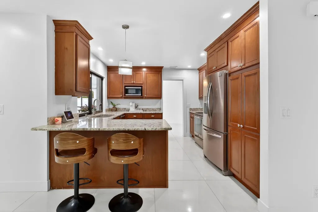 4831 Dorchester Mews Haverhill FL 33415