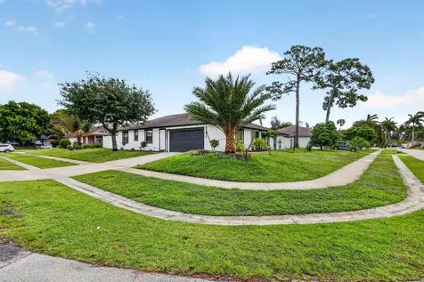 4831 Dorchester Mews Haverhill FL 33415