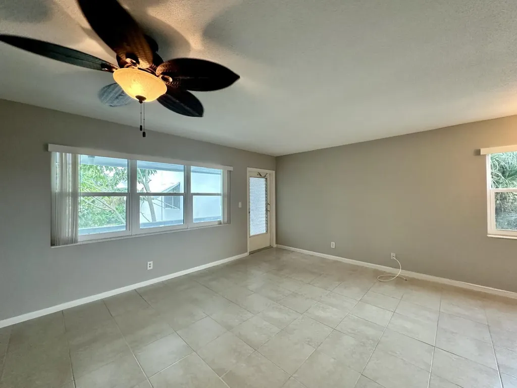 20 Norwich A West Palm Beach FL 33417