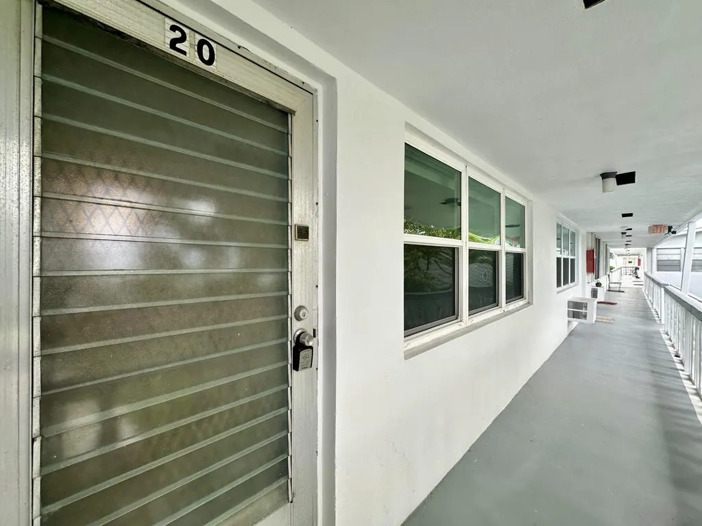 20 Norwich A West Palm Beach FL 33417
