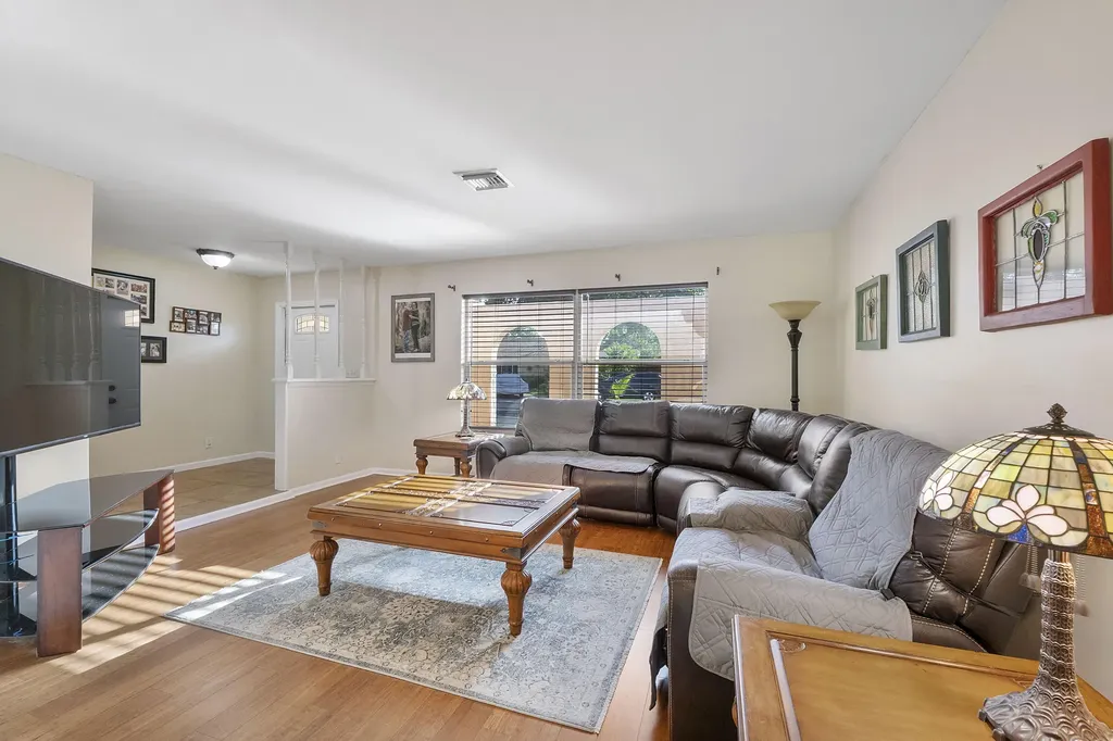 4020 NW 113th Avenue Coral Springs FL 33065