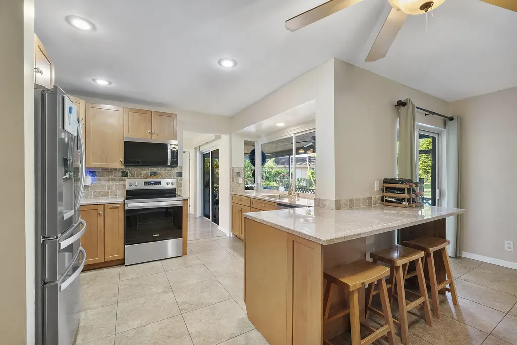 4020 NW 113th Avenue Coral Springs FL 33065