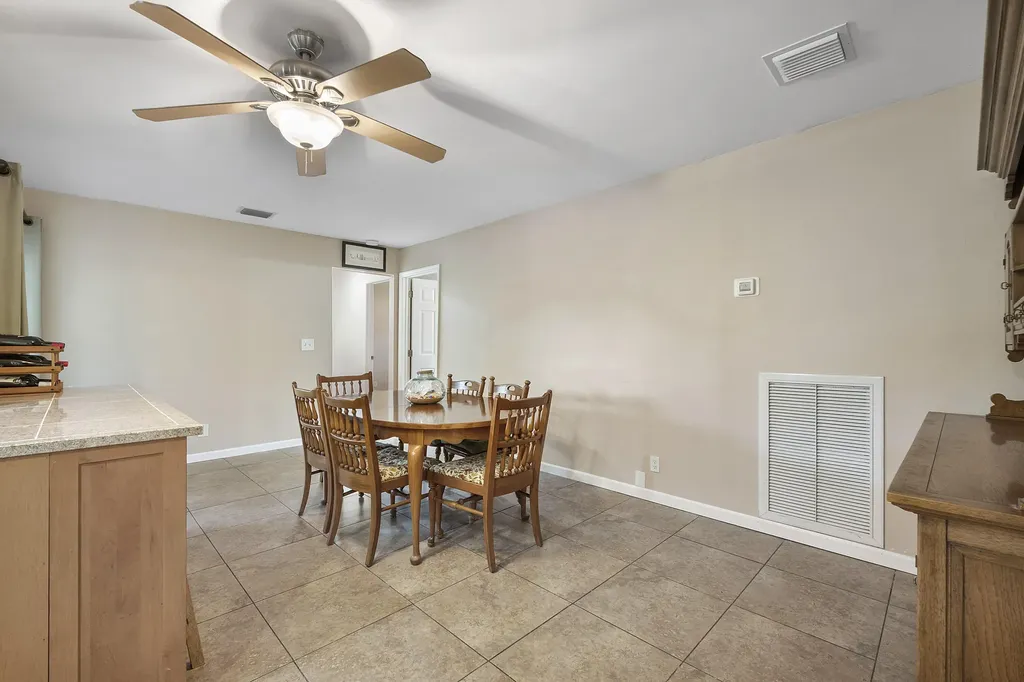 4020 NW 113th Avenue Coral Springs FL 33065