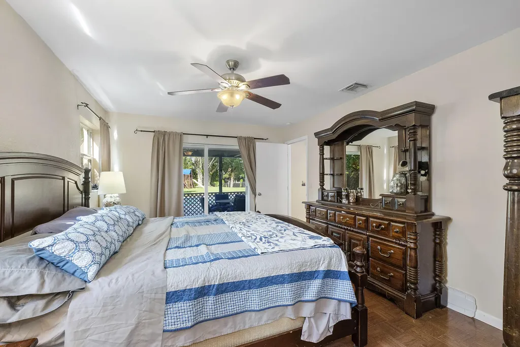 4020 NW 113th Avenue Coral Springs FL 33065