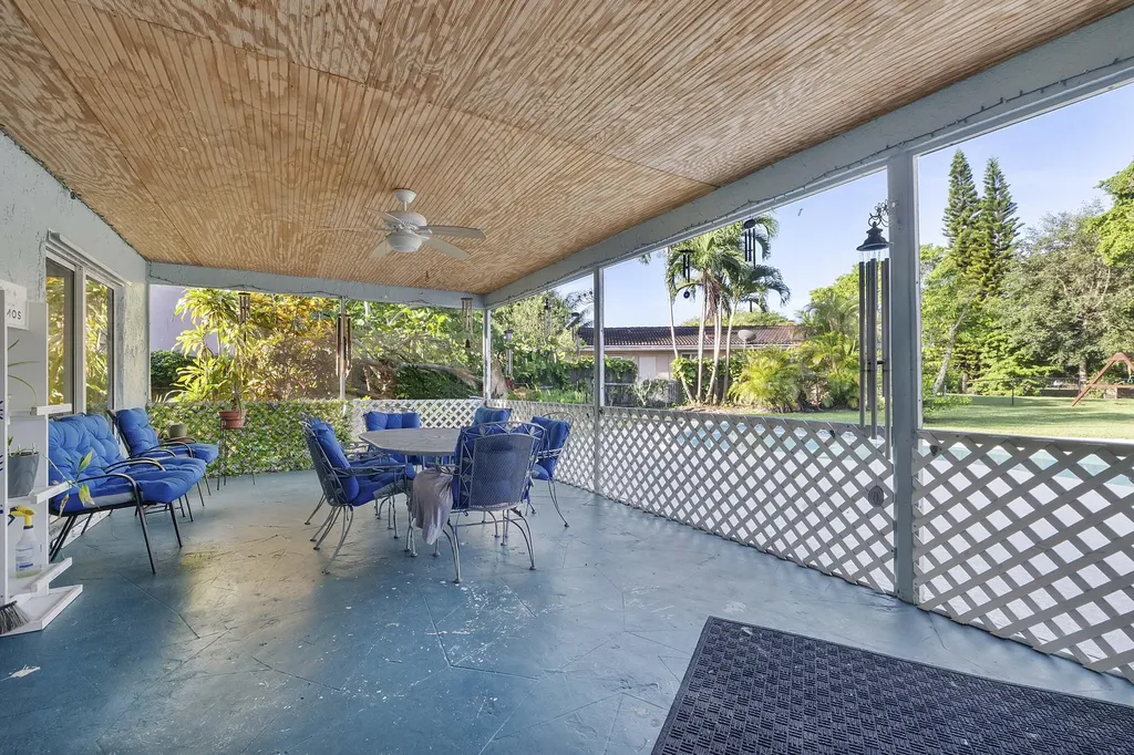 4020 NW 113th Avenue Coral Springs FL 33065