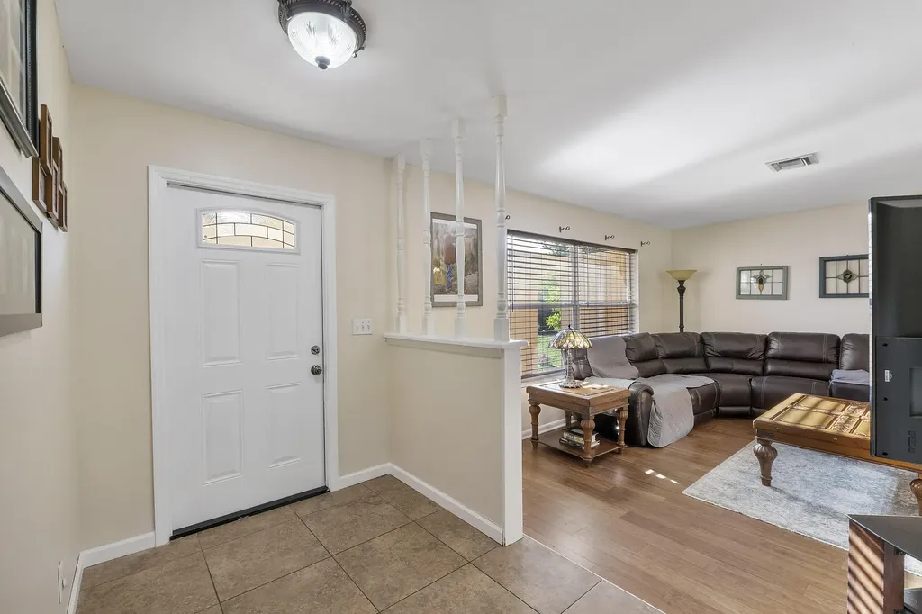 4020 NW 113th Avenue Coral Springs FL 33065