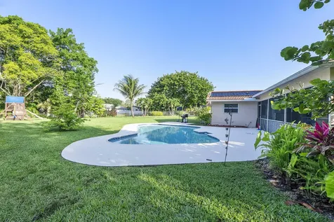 4020 NW 113th Avenue Coral Springs FL 33065