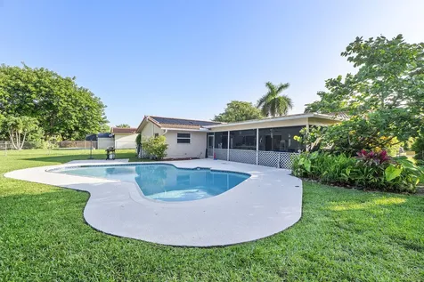 4020 NW 113th Avenue Coral Springs FL 33065