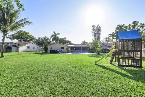 4020 NW 113th Avenue Coral Springs FL 33065