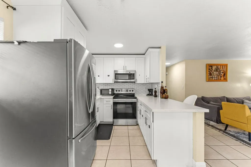 2640 NW 14th Court Fort Lauderdale FL 33311