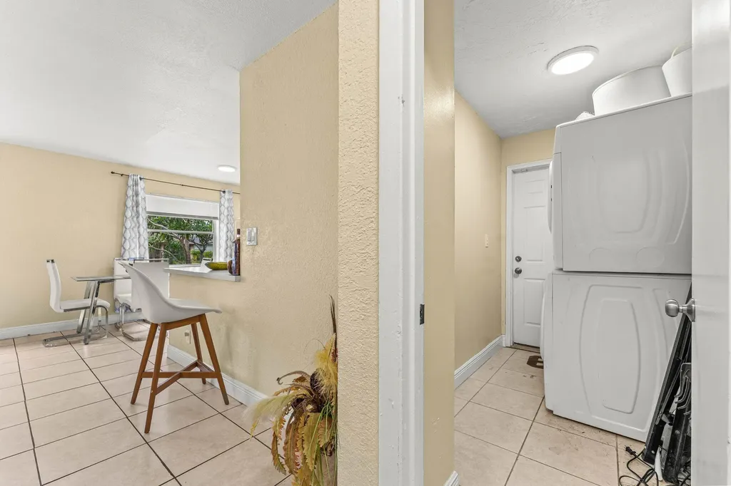 2640 NW 14th Court Fort Lauderdale FL 33311