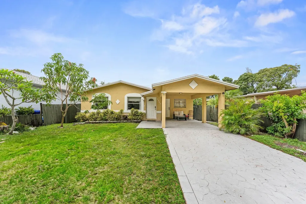 2640 NW 14th Court Fort Lauderdale FL 33311