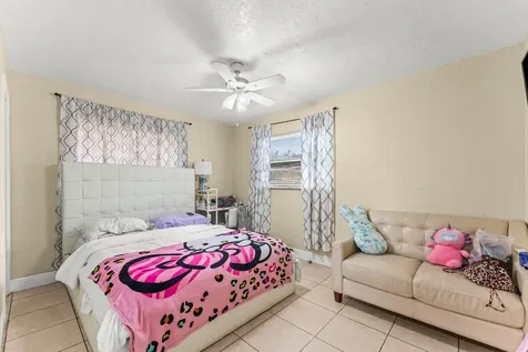 2640 NW 14th Court Fort Lauderdale FL 33311