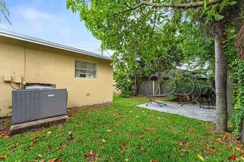 2640 NW 14th Court Fort Lauderdale FL 33311