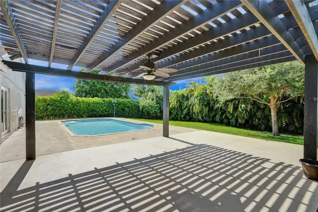 11627 SW 50th Street Cooper City FL 33330