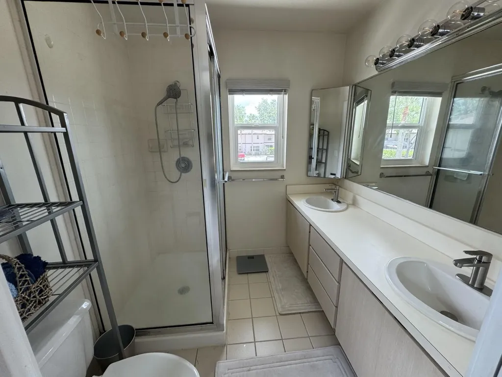 20 Bedford Court Royal Palm Beach FL 33411