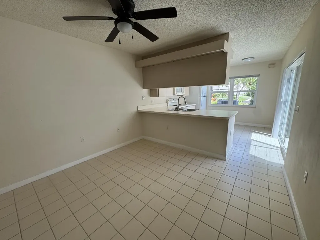 20 Bedford Court Royal Palm Beach FL 33411