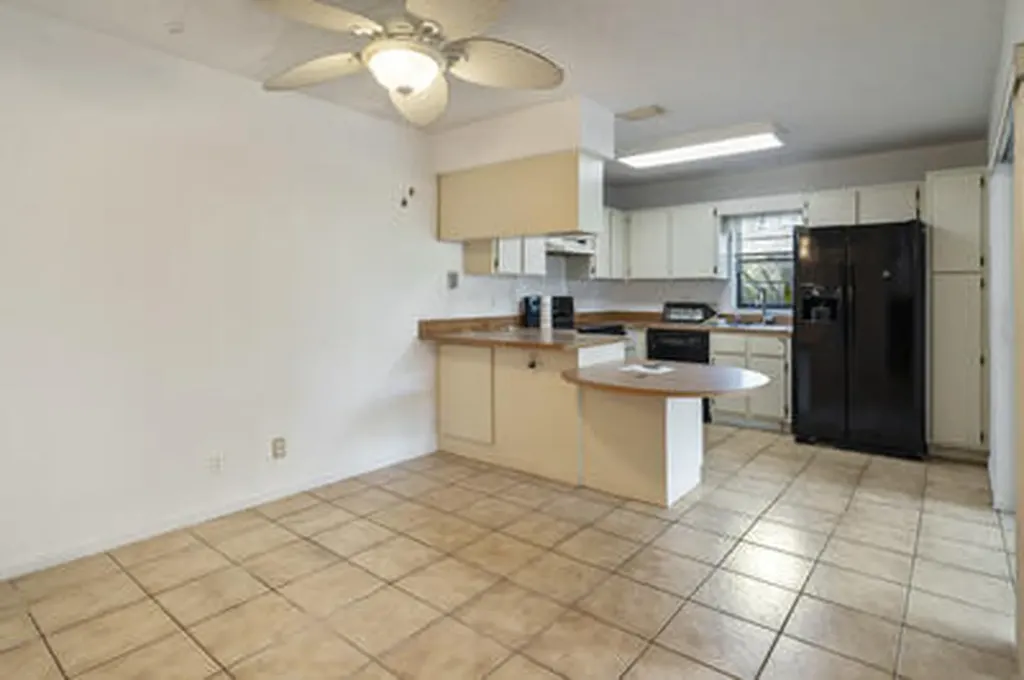 2561 NW 99th Avenue Coral Springs FL 33065