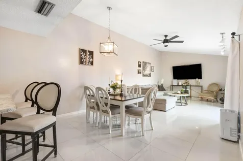 4643 Holly Lake Drive Lake Worth FL 33463