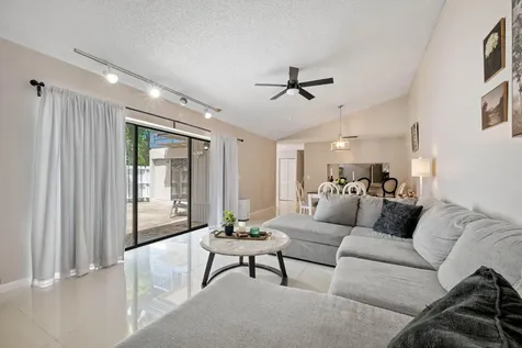 4643 Holly Lake Drive Lake Worth FL 33463