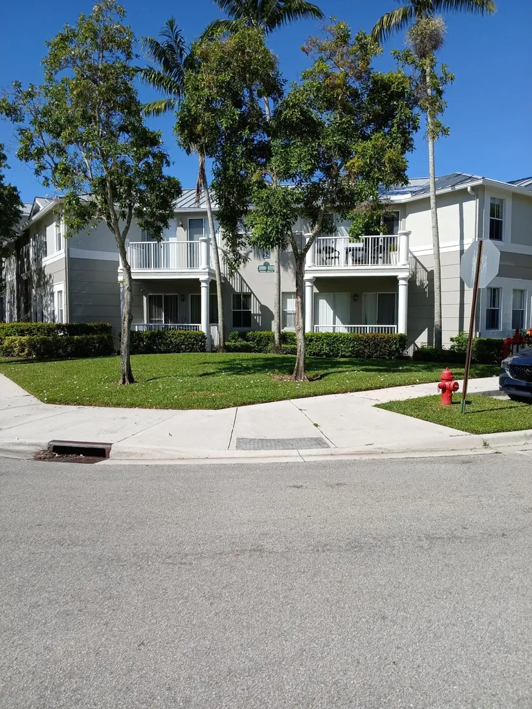 1016 Shoma Drive Royal Palm Beach FL 33414