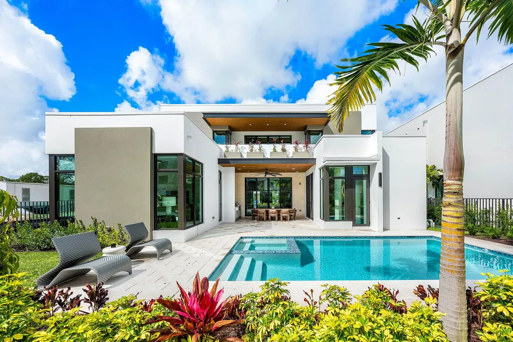16701 Mosaic Place Delray Beach FL 33446