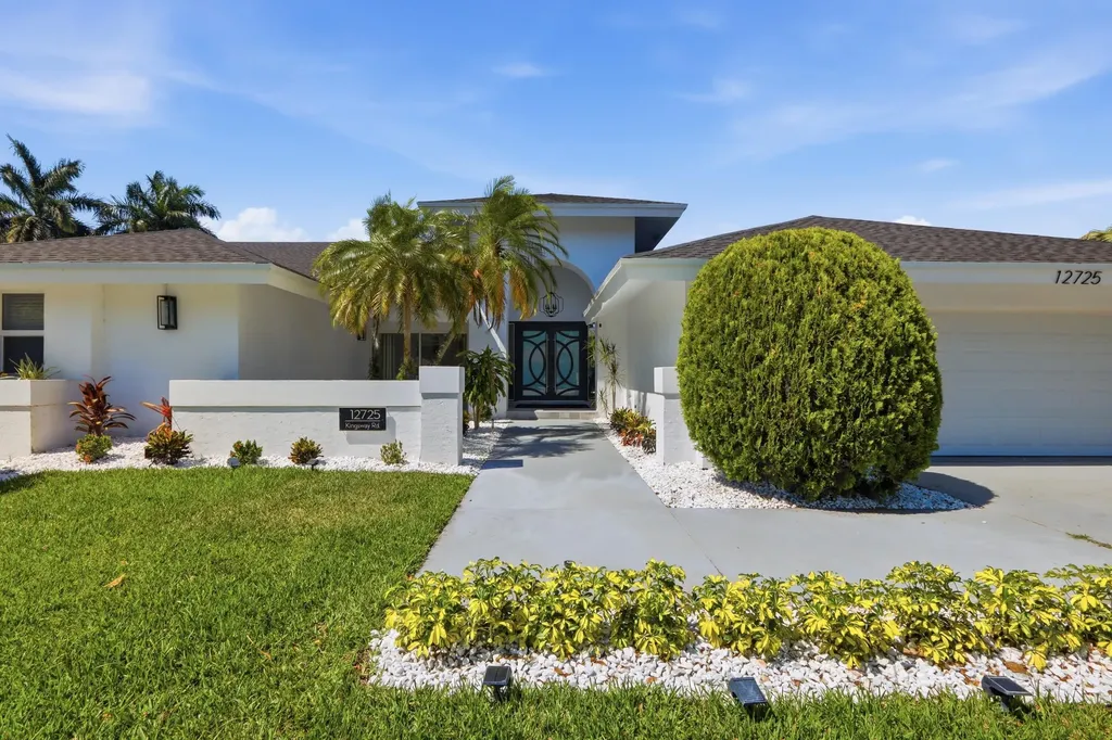 12725 Kingsway Road Wellington FL 33414