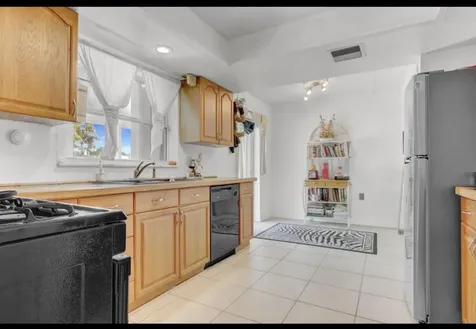 216 NE Mainsail Street Port St Lucie FL 34983