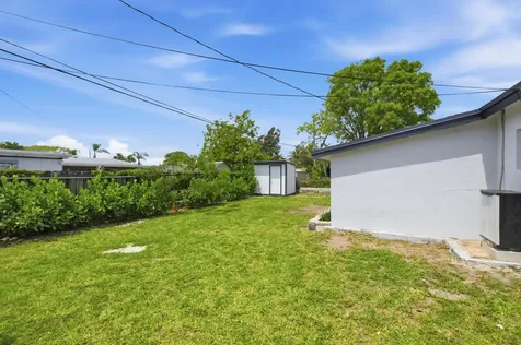 330 NE 59th Court Oakland Park FL 33334
