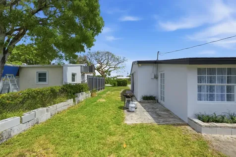 330 NE 59th Court Oakland Park FL 33334