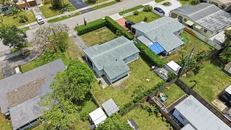 330 NE 59th Court Oakland Park FL 33334