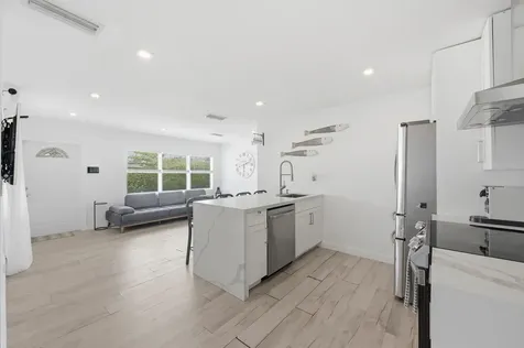 330 NE 59th Court Oakland Park FL 33334