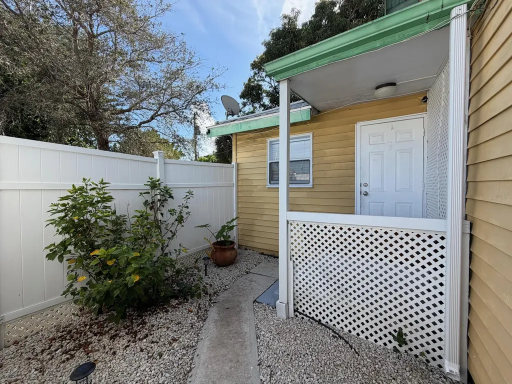 201 S Swinton Avenue Delray Beach FL 33444