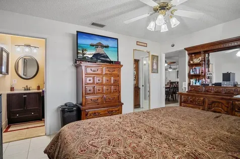 5800 W Fernley Drive Drive W Greenacres FL 33415