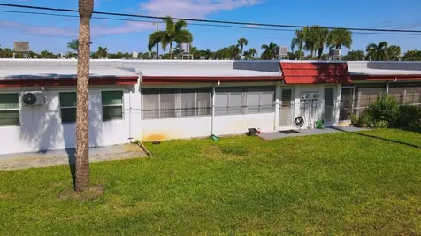 5800 W Fernley Drive Drive W Greenacres FL 33415