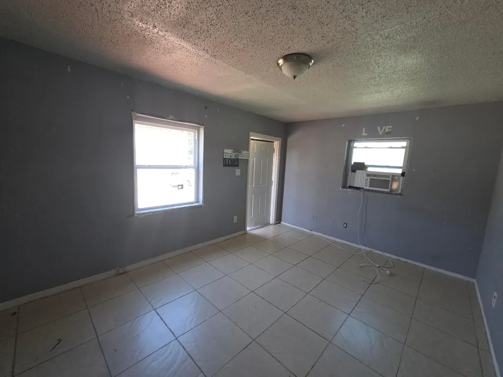 1219 Avenue M Fort Pierce FL 34950