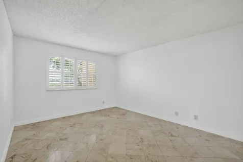 3041 N Oakland Forest Drive Oakland Park FL 33309