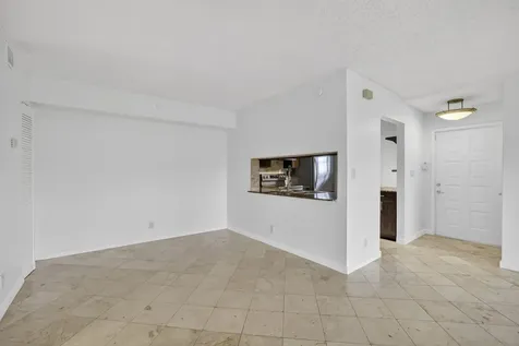 3041 N Oakland Forest Drive Oakland Park FL 33309