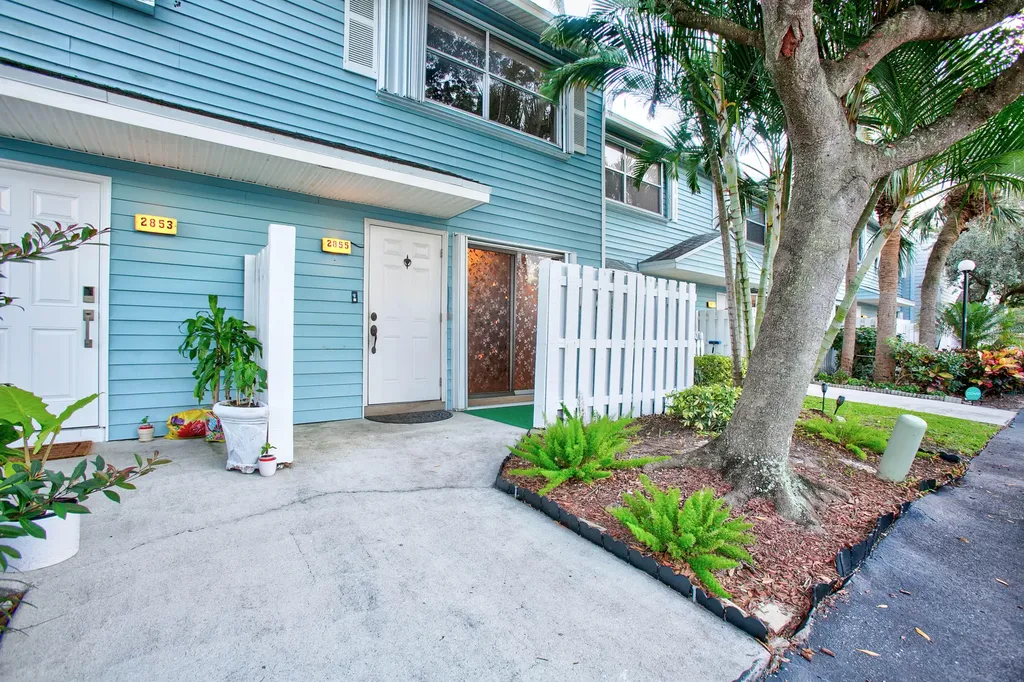 2855 NE 15th Street Pompano Beach FL 33062