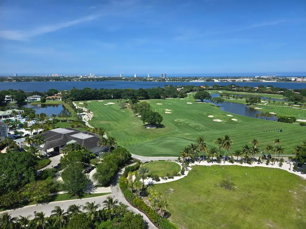 2400 Presidential Way West Palm Beach FL 33401