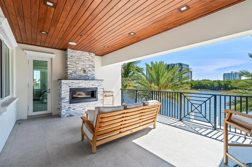 7212 NE 8th Drive Boca Raton FL 33487