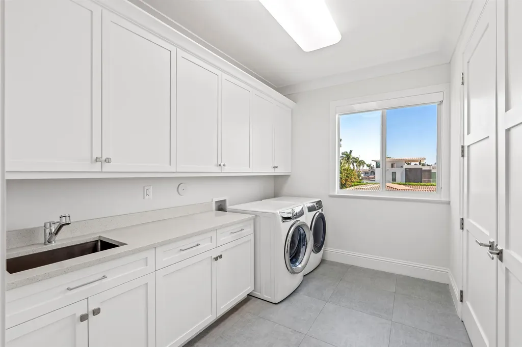 7212 NE 8th Drive Boca Raton FL 33487