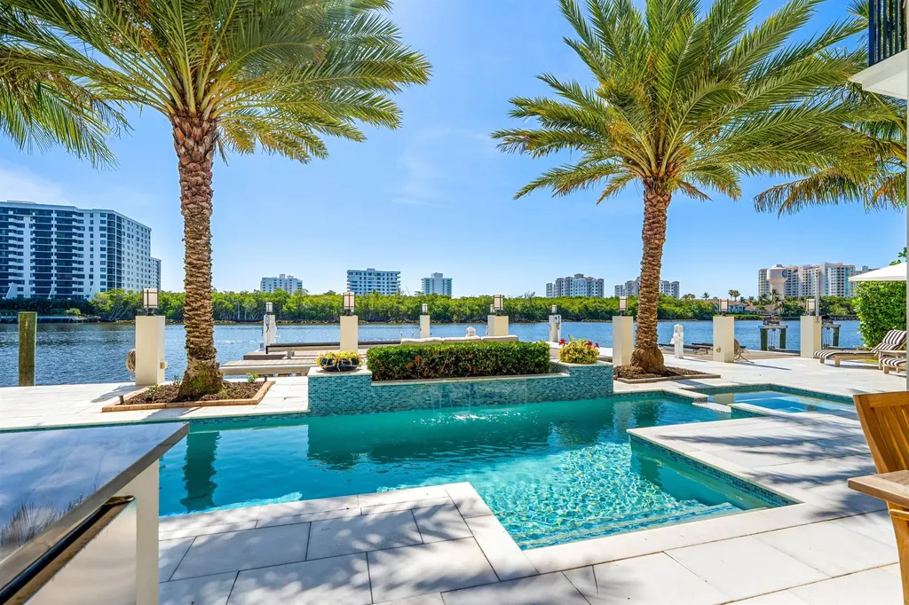 7212 NE 8th Drive Boca Raton FL 33487