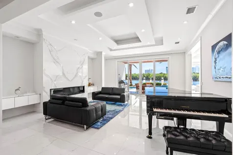 7212 NE 8th Drive Boca Raton FL 33487