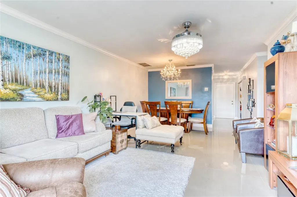 8751 Chevy Chase Drive Boca Raton FL 33433