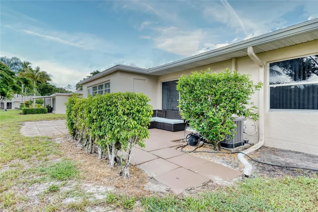 8751 Chevy Chase Drive Boca Raton FL 33433