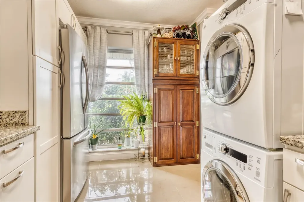 8751 Chevy Chase Drive Boca Raton FL 33433