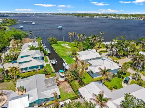 2534 SW Conch Cove Lane Palm City FL 34990
