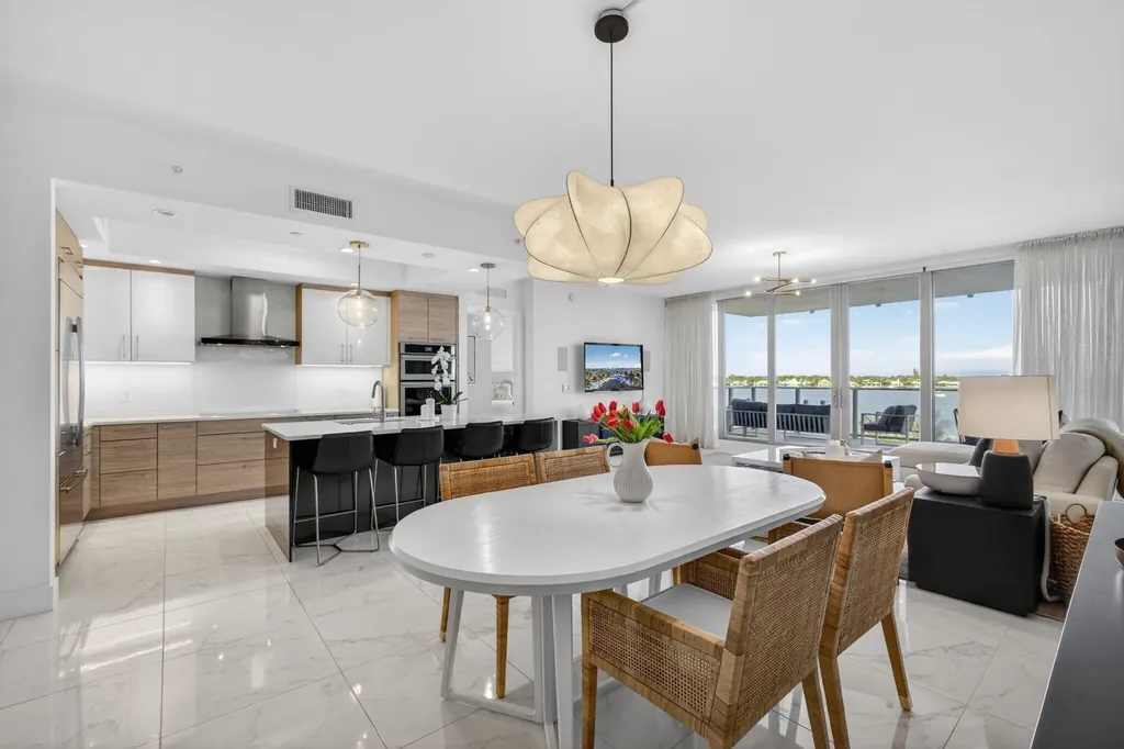 2 Water Club Way North Palm Beach FL 33408